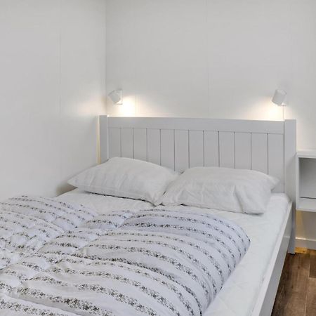 2 Bedroom Nice Apartment In Vaeggerlose Bøtø By 외부 사진