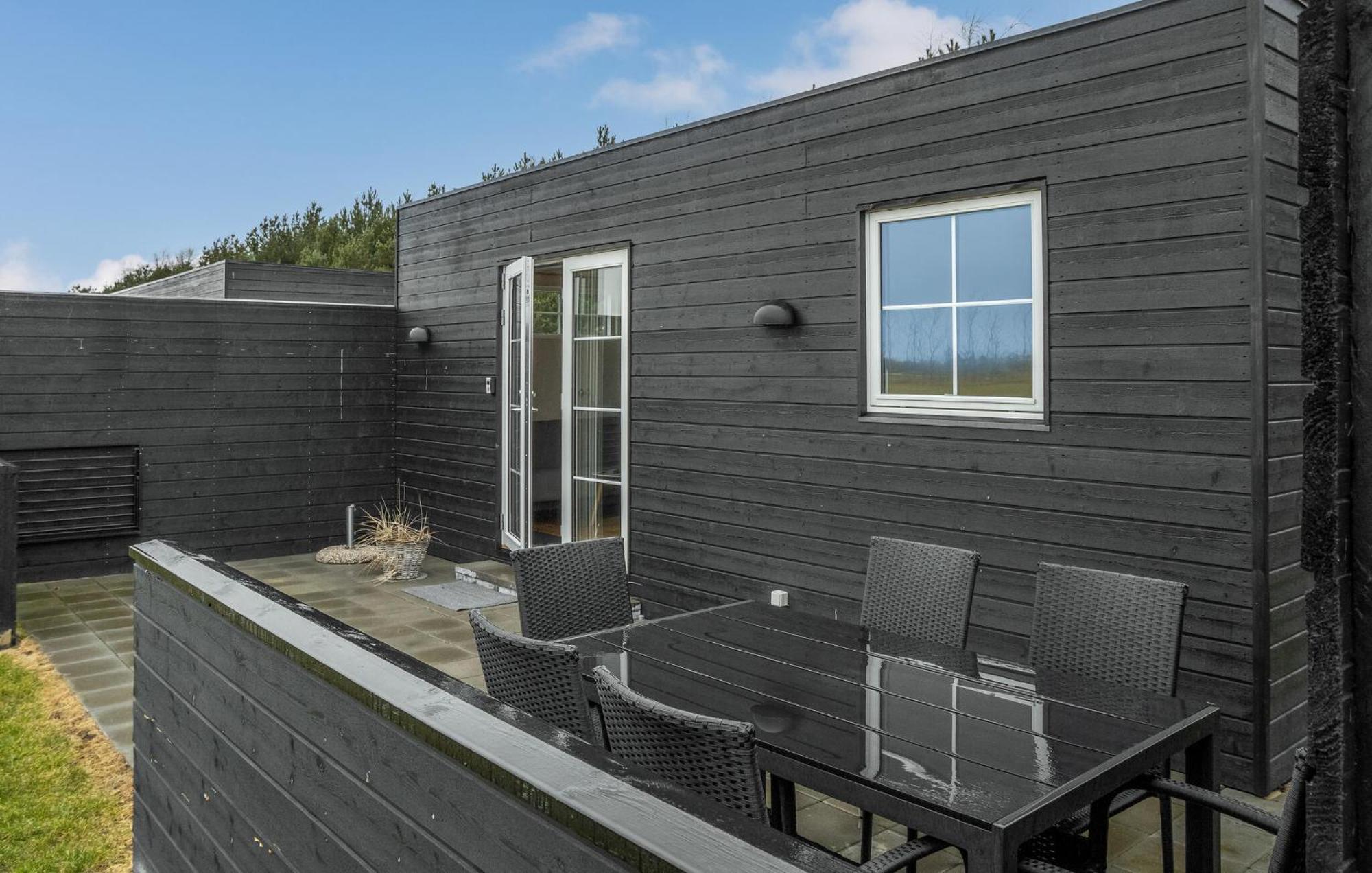 2 Bedroom Nice Apartment In Vaeggerlose Bøtø By 외부 사진